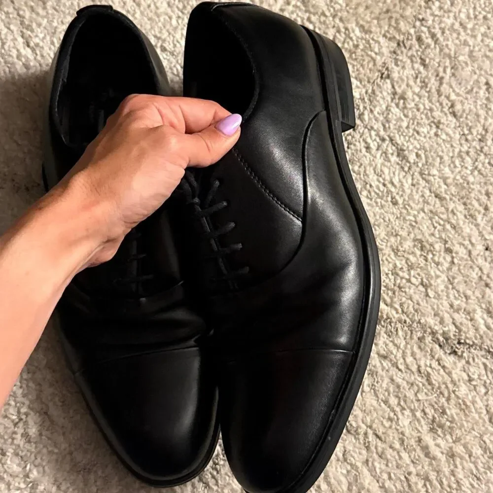 JF Ferrar Men's Black Oxfords